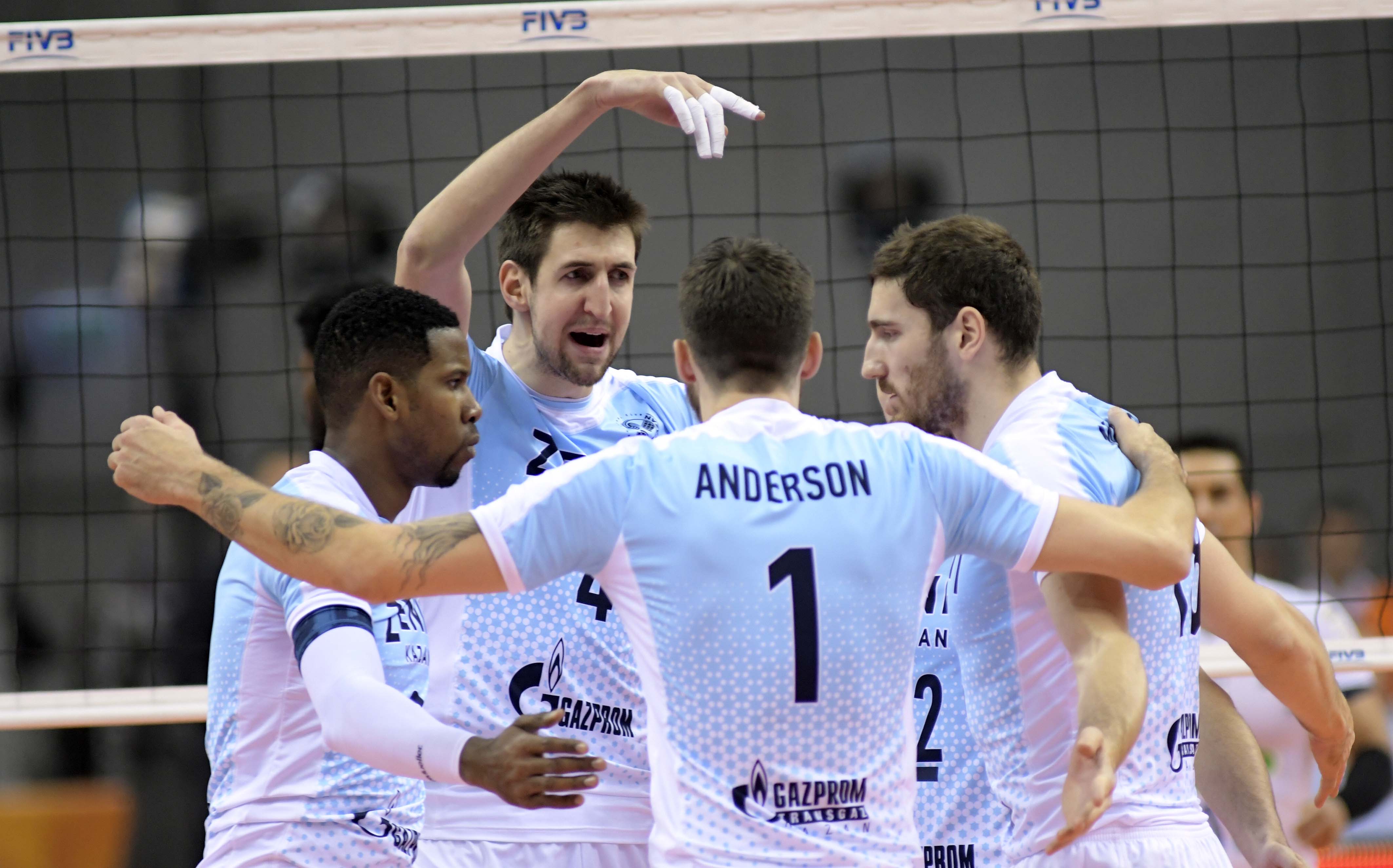 KMŚ: Zenit pewnie melduje się w finale