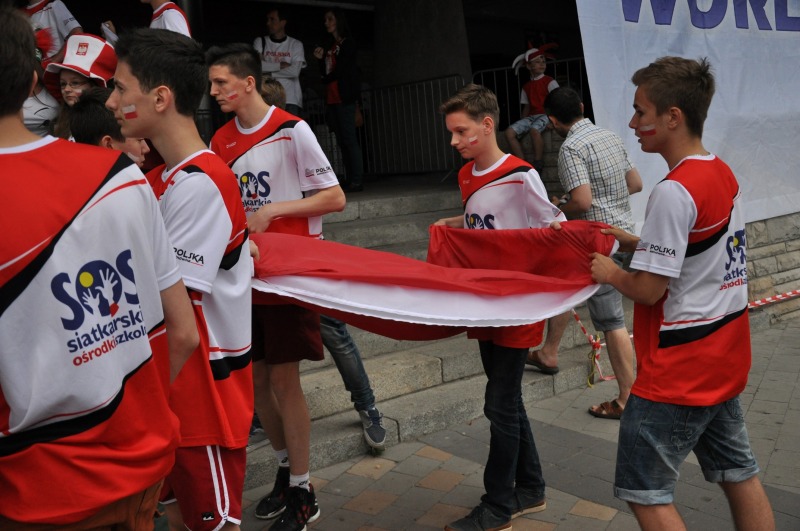 Biało-czerwona sztafeta 2018 RMF FM z siatkarską młodzieżą