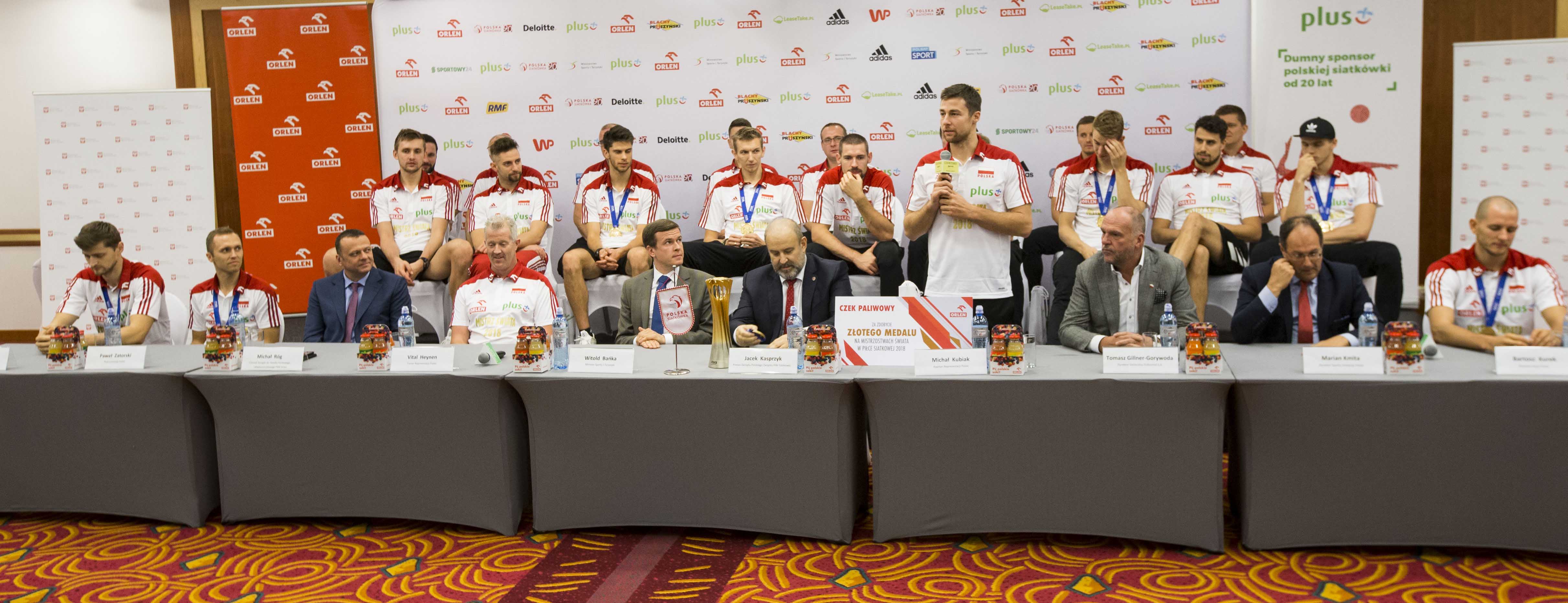 Złoci medaliści MŚ już w kraju - konferencja prasowa