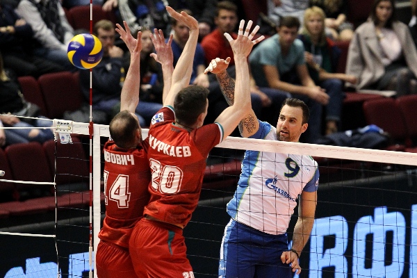 Lokomotiw Nowosybirsk rozpoczął play offy od porażki