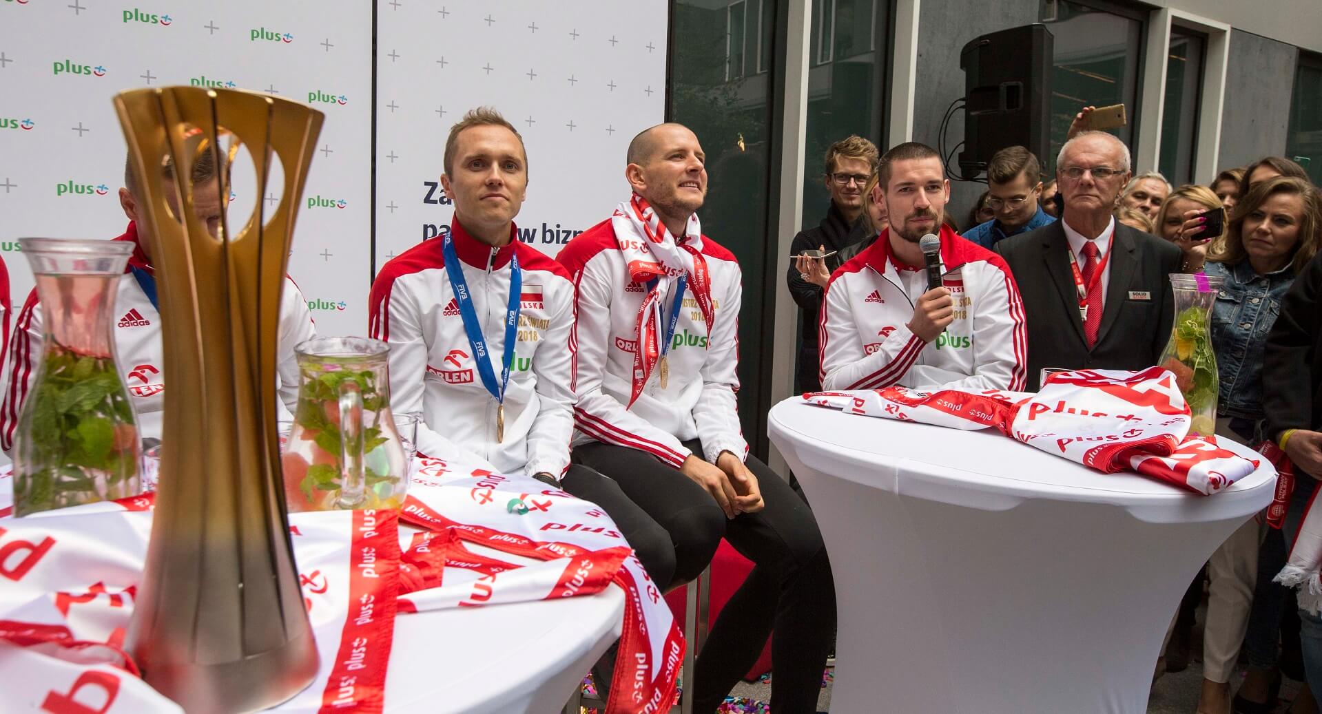 Operator Sieci PLUS zaprasza kibiców na spotkanie z siatkarzami