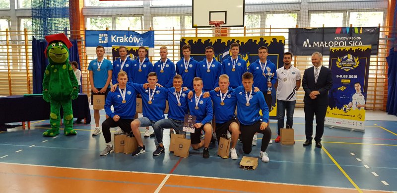 Juniorzy MOS Wola Warszawa wygrali turniej Wawelskiego Smoka