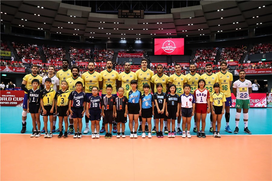 Siatkarze Brazylii z Pucharem Świata