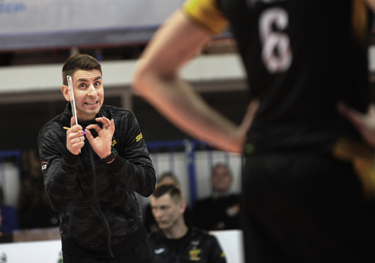 Trener Michał Mieszko Gogol przedłużył umowę z PGE Skrą