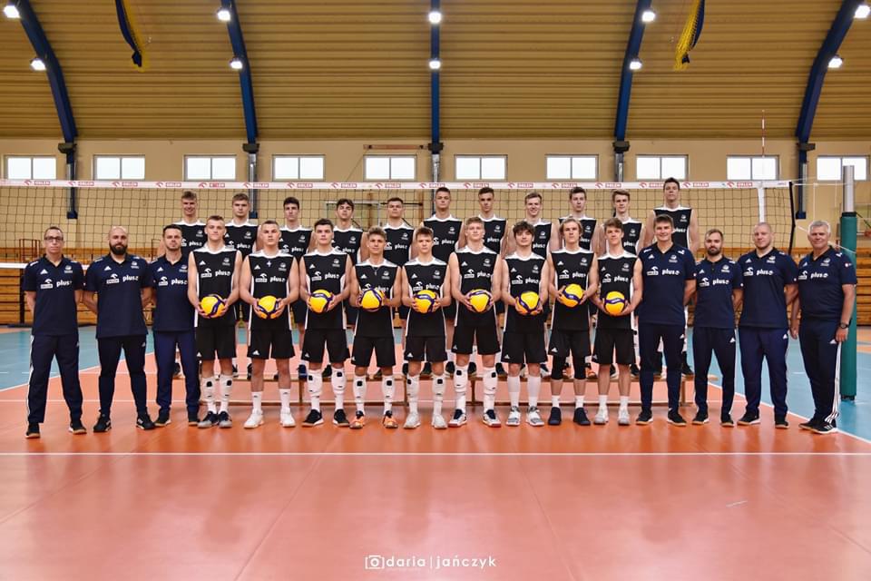 Kadra juniorów młodszych kontynuuje przygotowania