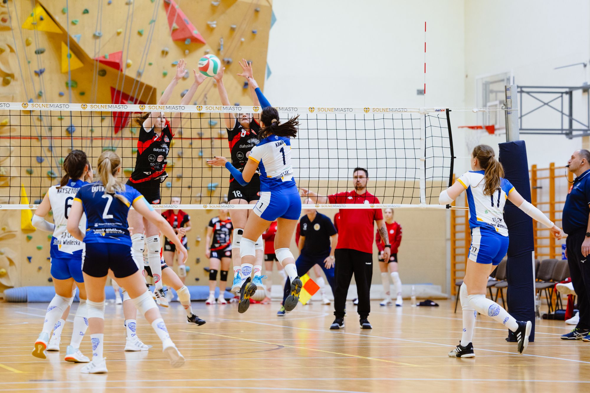 1. Liga Kobiet: UJ-CM Solna Wieliczka - KS BAS Kombinat Budowlany Białystok 0:3 (20:25,20:25,21:25)