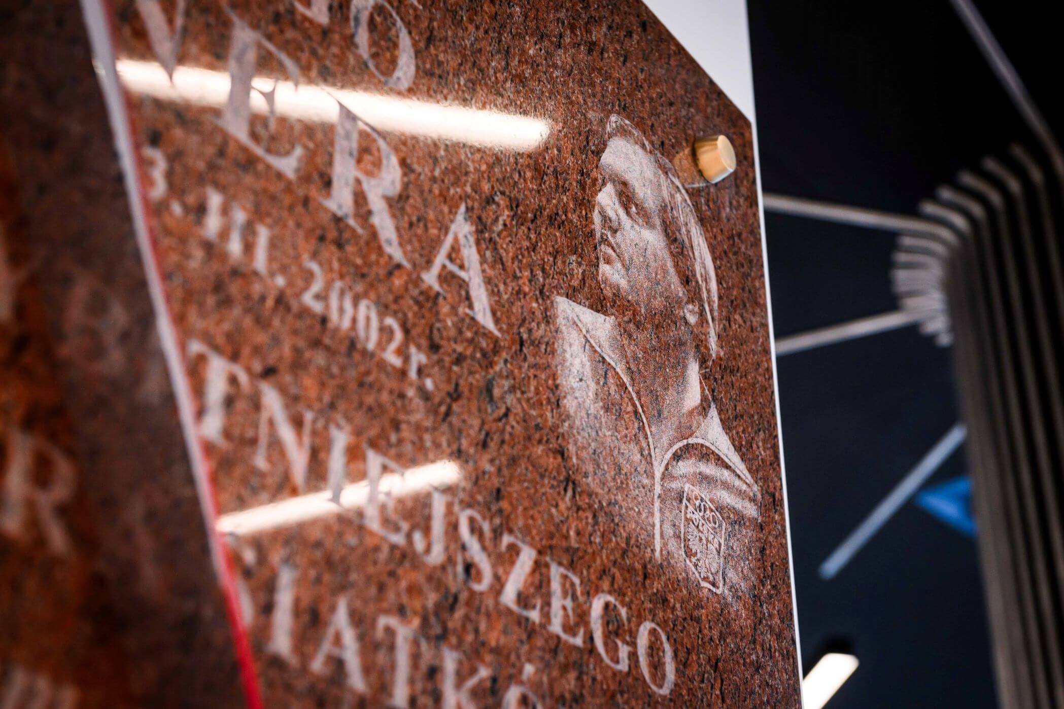 Tablica H.J. Wagnera wróciła do Uranii (GALERIA)