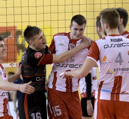 MP Juniorów – Kętrzyn 2018: AKS V LO Rzeszów z brązowym  medalem