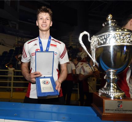 Polacy w Druzynie Marzeń MŚ U21- Jakub Kochanowski MVP