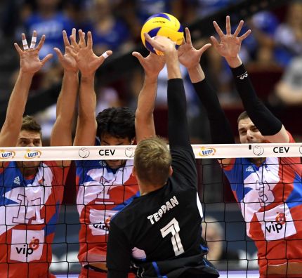 Serbia sweep Finland to win Pool A and qualify for the Krakow quarterfinals 