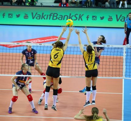 Liga Mistrzyń: VakifBank Stambuł - Grot Budowlani Łódź 3:1