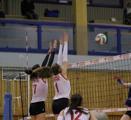 I liga kobiet: Grupa Azoty PWSZ Tarnów – SMS PZPS Szczyrk 3:0