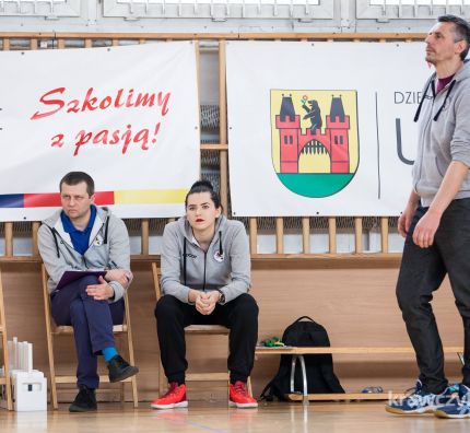 MP juniorów: Metro rozpoczęło od zwycięstwa