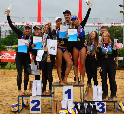 jundzill-i-gierczynska-mistrzyniami-polski-juniorek-na-plazy