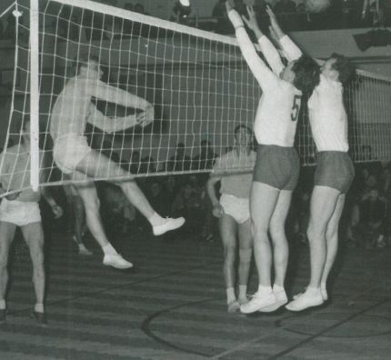 W ataku Zbigniew Rusek z AZS AWF 1960/1961