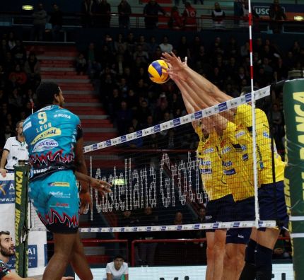 Superlega: Zespół Wilfredo Leona wygrał i prowadzi