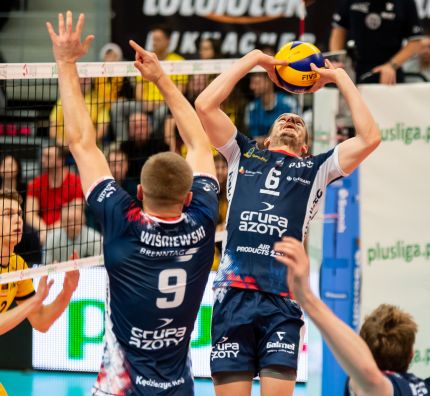 Ćwierćfinał PP mężczyzn: ZAKSA Kędzierzyn-Koźle - PGE Skra Bełchatów 3:0