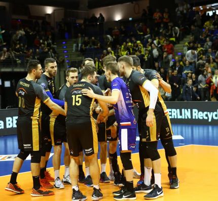 Liga Mistrzów: przed ostatnią kolejką fazy grupowej