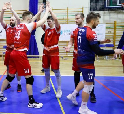 seniorzy-ks-metro-warszawa-w-drugiej-rundzie-play-off