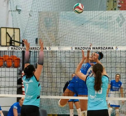 Bluesoft Mazovia Warszawa – UKS SMS Szóstka Mielec  0:3 (17:25, 18:25, 16:25). Mielec zostaje w 1.Lidze Kobiet