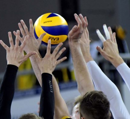 II liga siatkarzy: turnieje półfinałowe