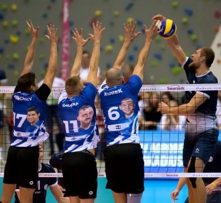 siatkarskie-gwiazdy-zmierza-sie-w-zalasewie