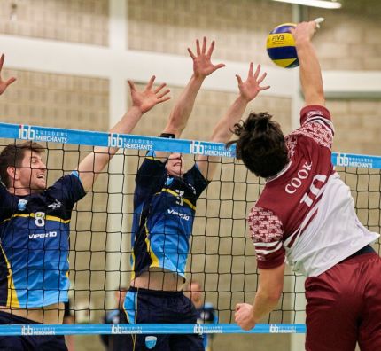 IBB Polonia Londyn na szczycie ligowej tabeli