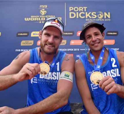 WT Kuala Lumpur: zwycięstwa par z Czech i Brazylii