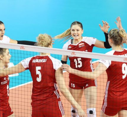 Polska - Dominikana 3:2 (25:18, 25:20, 23:25, 22:25, 17:15)