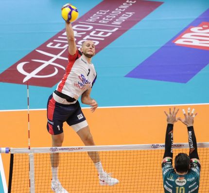 bardzo-dobre-mecze-polakow-i-polek-za-granica