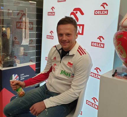 trofea-polskich-siatkarzy-w-podrozy-po-kraju