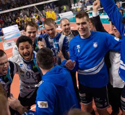 Ślepsk Malow Suwałki pokonuje PGE Skra Bełchatów w 24. kolejce PlusLigi