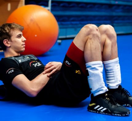 Przebieg rehabilitacji cieszy Artura Szalpuka