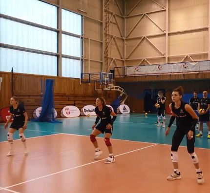 #WracamyDoGry - debiuty i statystyki