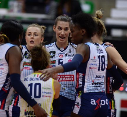 Liga Mistrzyń i Mistrzów: zwycięstwa zespołów Wołosz, Bednorza i Leona