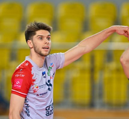 PlusLiga: wygrane lidera i wicelidera