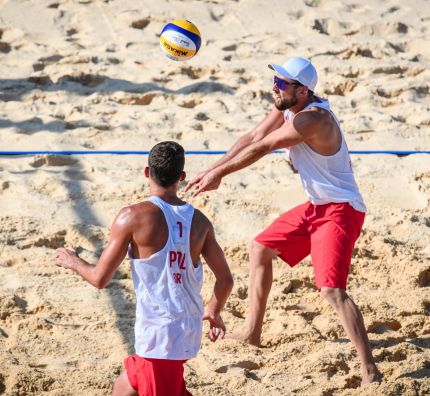 Tokio 2020 – siatkówka plażowa: Bryl i Fijałek awansowali do 1/8 finału