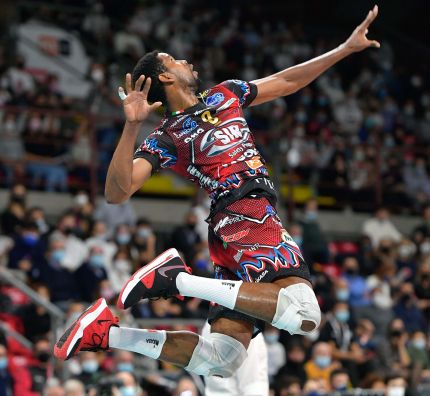 Wieści z zagranicy: Leon King czy Król Artur?