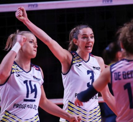 Klubowe Mistrzostwa Świata siatkarek.  Joanna Wołosz