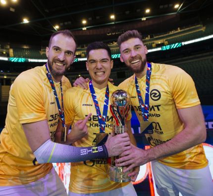 Wieści z zagranicy: Puchar Rosji Bednorza, klasa Leona