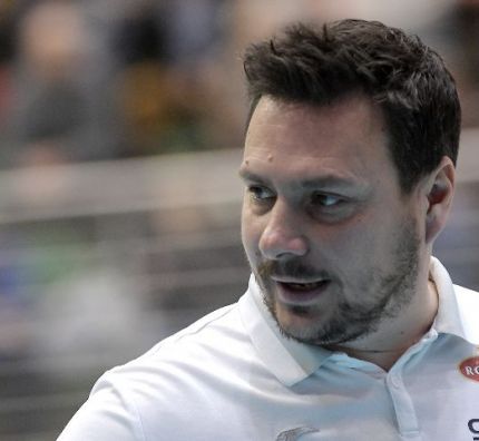 I liga siatkarek: lider zwycięsko odrabia zaległości