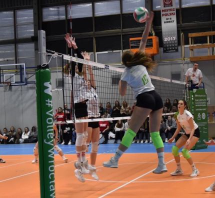 Niespodzianki w wojewódzkich finałach mistrzostw Polski juniorek