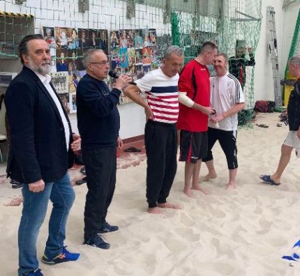 Oldboje zagrali na piasku o Puchar Prezesa Sebastiana Świderskiego   