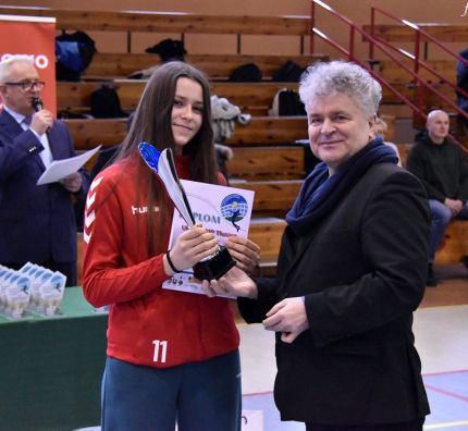 Siatkarska młodzież gra w Łebie