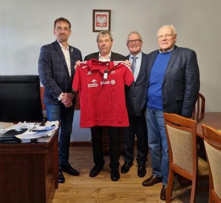 Siatkarski maraton w Łebie