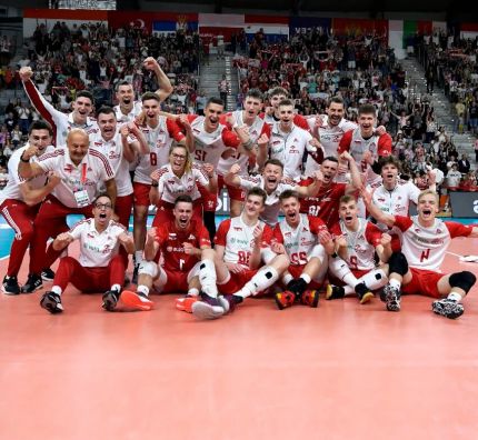 Drużyna i kibice na medal – siatkarski sukces w Tarnowie