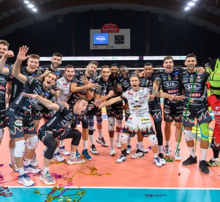 Zespół Leona i Semeniuka w finale Supercoppa italiana 2022