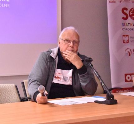 Waldemar Wspaniały: ten pociąg jedzie punktualnie