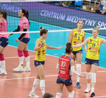 Europejskie Puchary: Wołosz z Imoco pokonuje Developres, Skra bliżej ćwierćfinału