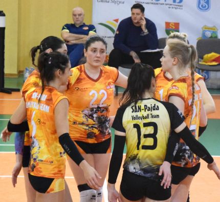 1LK: Zdecydowane zwycięstwo SAN-Pajdy Jarosław w Stężycy